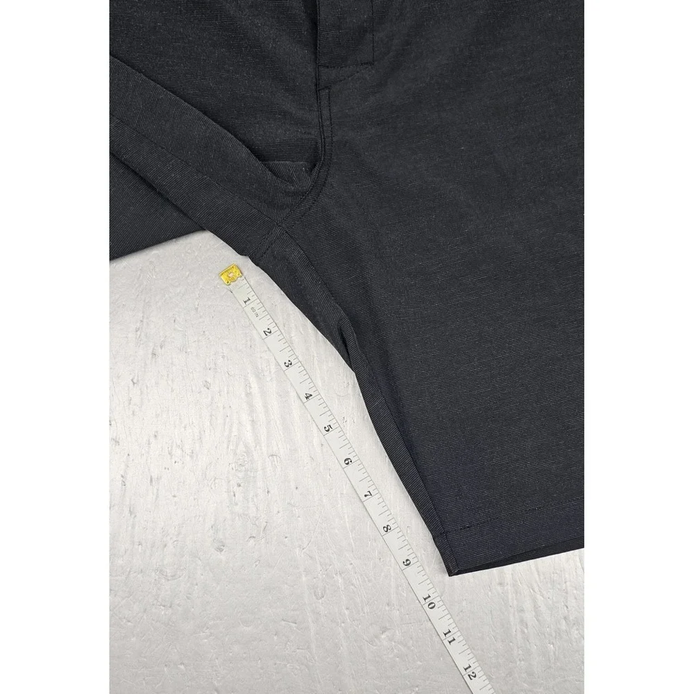 Travis Mathew Golf Shorts Mens 36 Midnight Black Athletic Performance Flat Front - Picture 4 of 8